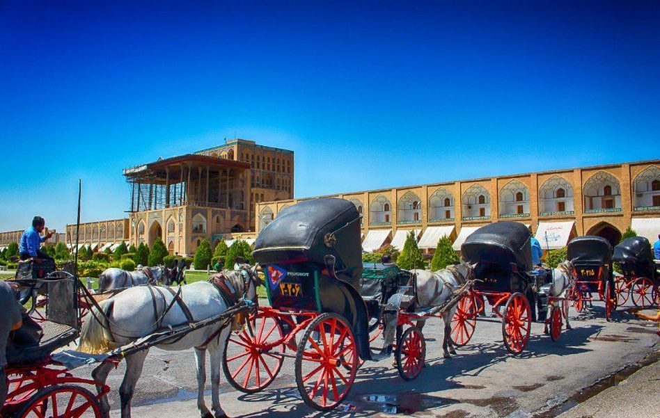 کاخ عالی قاپو در اصفهان