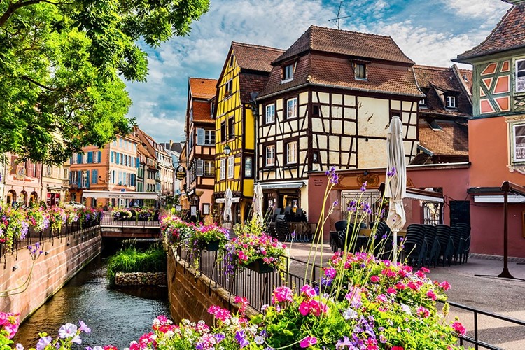 دیدنی های اروپا؛ از پل شیطان تا اقیانوس اطلس وحشی!