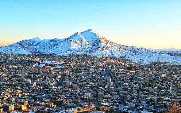 راهنمای جامع سفر به شهر بانه